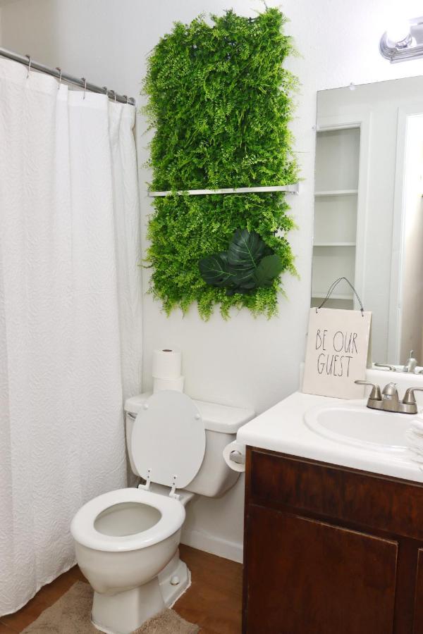 Chic Boho Cottage -Self Check In, Fully Furnished, & Free Parking Houston Exterior photo